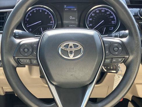Certified 2020 Toyota Camry LE image 18