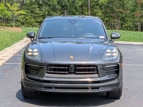 Certified 2026 Porsche Macan AWD/4WD image 28