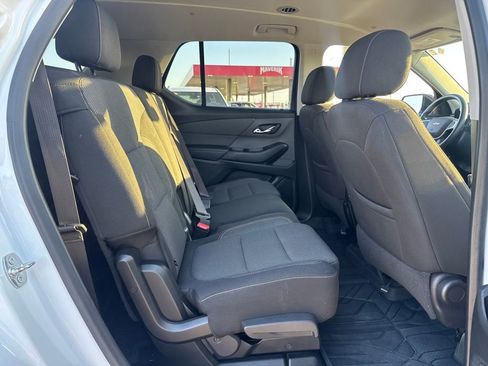 Used 2020 Chevrolet Traverse LS w/ LPO, Blackout Package image 15