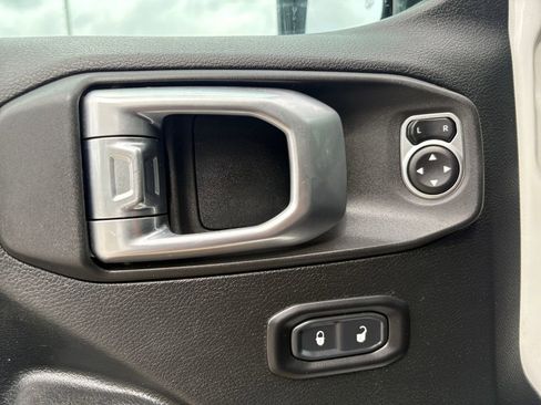 Used 2020 Jeep Wrangler Unlimited Sport S image 11