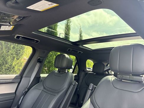 New 2026 Land Rover Range Rover Sport SE AWD/4WD image 19