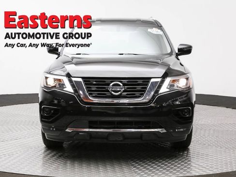 Used 2020 Nissan Pathfinder S FWD image 2