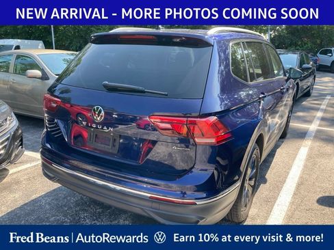 Used 2023 Volkswagen Tiguan SE w/ Panoramic Sunroof Package AWD/4WD image 6