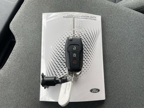 Used 2024 Ford F250 XLT image 43