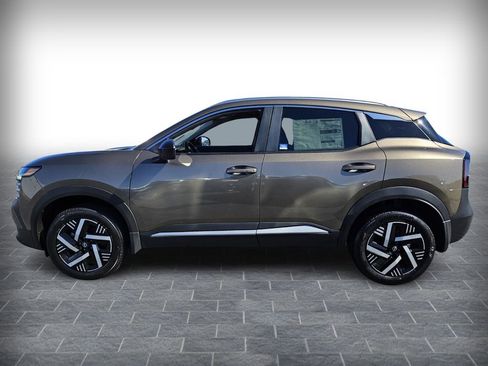 New 2026 Nissan Kicks SV image 3