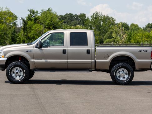 Used 2002 Ford F250 XL AWD/4WD image 17