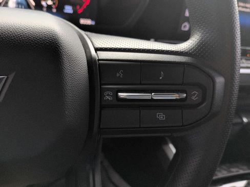 Used 2026 Chevrolet Colorado Trail Boss AWD/4WD image 19