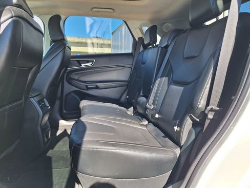 Used 2022 Ford Edge Titanium w/ Class II Trailer Tow Package image 25