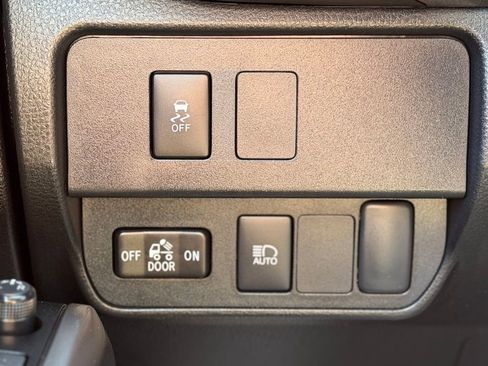 Certified 2023 Toyota Tacoma SR5 image 21