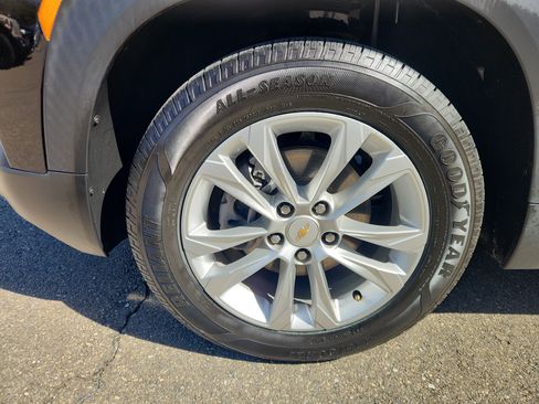 Used 2021 Chevrolet TrailBlazer LS image 46