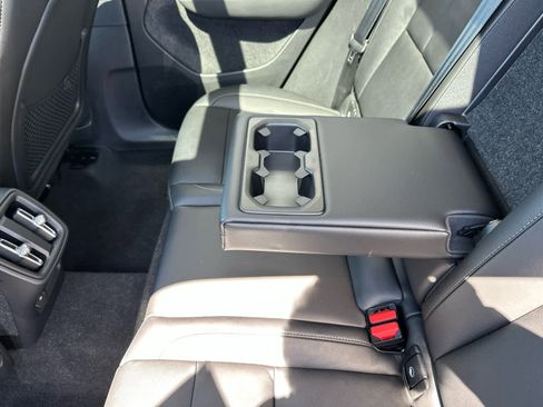 Used 2023 Volvo XC40 B5 Plus w/ Driver Assist Package image 20