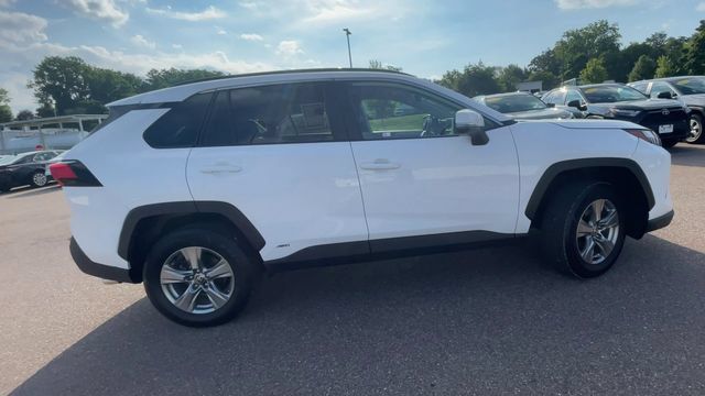 Used 2025 Toyota RAV4 XLE AWD/4WD image 9