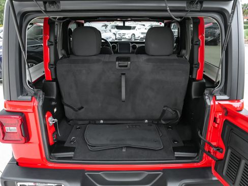 Used 2021 Jeep Wrangler Willys image 41