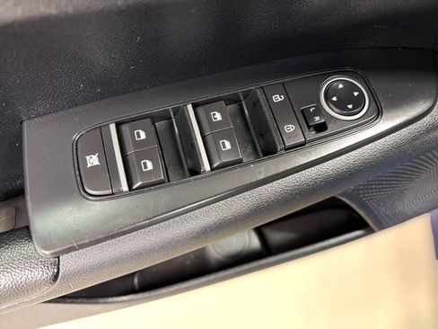 Used 2019 Kia Forte LXS image 21