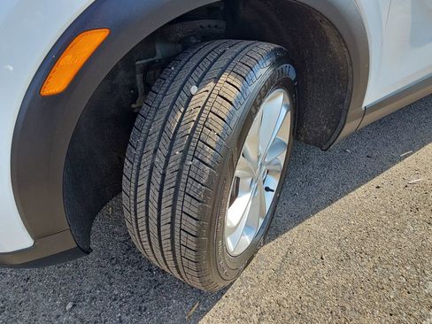 Certified 2023 Buick Encore GX Preferred w/ Cold Weather Comfort Package image 37