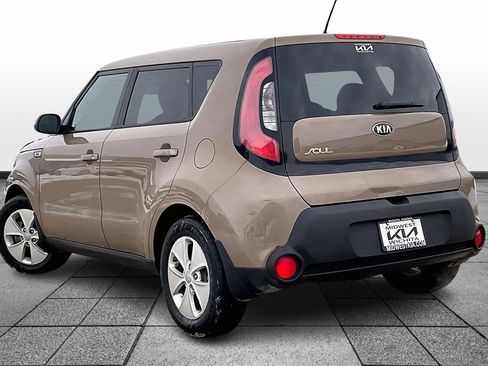 Used 2015 Kia Soul Base image 11