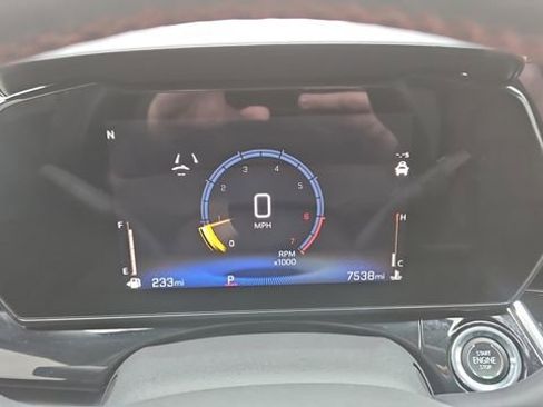 Used 2024 Chevrolet Trax RS w/ Sunroof Package image 10