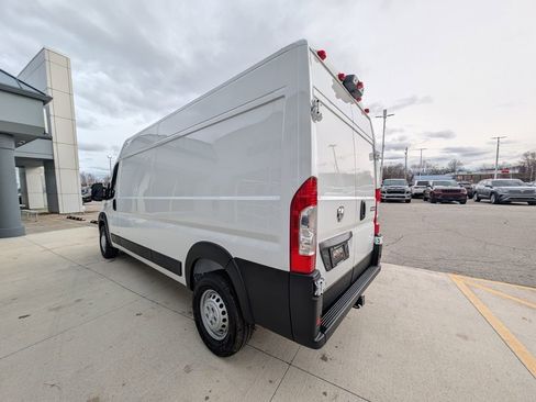 New 2026 RAM ProMaster 2500 w/ Convenience Group image 8
