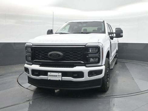New 2026 Ford F250 Lariat w/ Black Appearance Package image 5