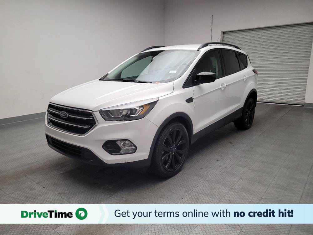Used 2019 Ford Escape SE FWD image 1