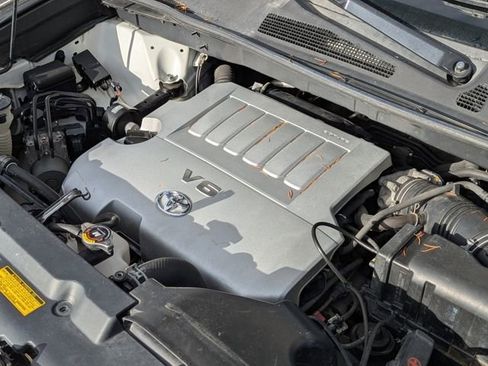 Used 2011 Toyota Highlander Limited w/ Tow Pkg image 44