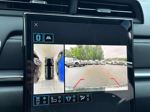 New 2027 GMC Terrain Elevation w/ Technology Package II AWD/4WD image 10