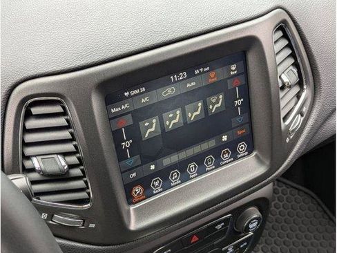 Used 2019 Jeep Compass Trailhawk AWD/4WD image 59
