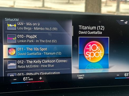 Used 2023 BMW i4 eDrive40 image 22