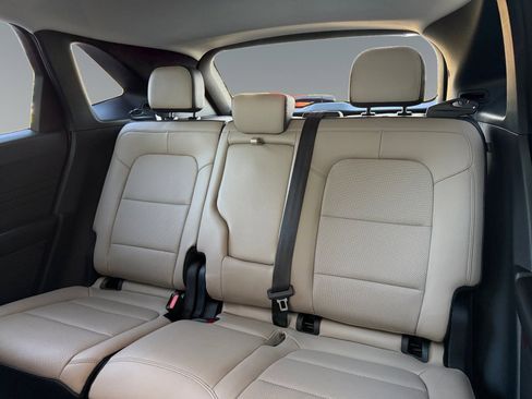 Certified 2021 Ford Escape SEL image 18