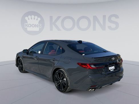 Used 2025 Toyota Camry XSE image 4