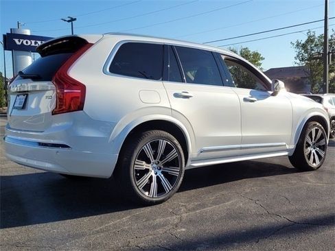 Certified 2025 Volvo XC90 T8 Plus w/ Protection Package Premier image 3