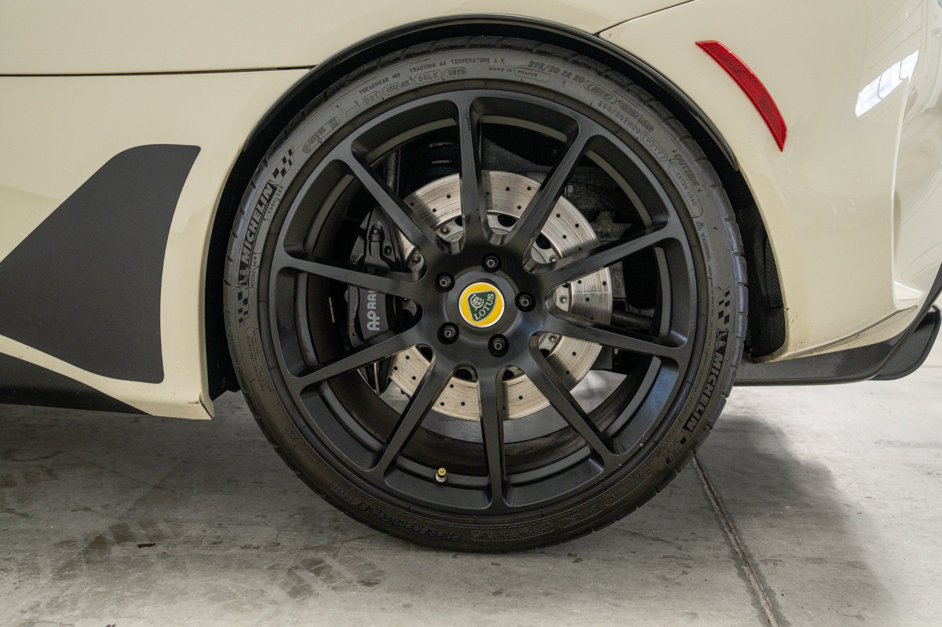 Used 2020 Lotus Evora RWD image 10