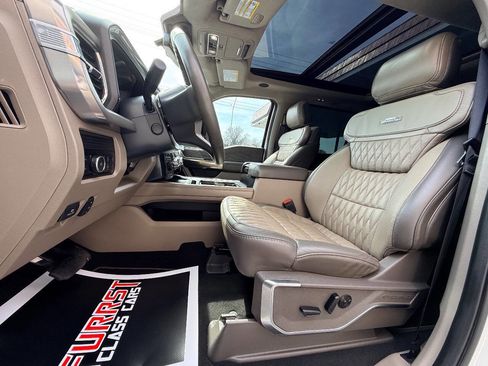 Used 2025 Ford F450 Platinum w/ Platinum Plus Package image 25