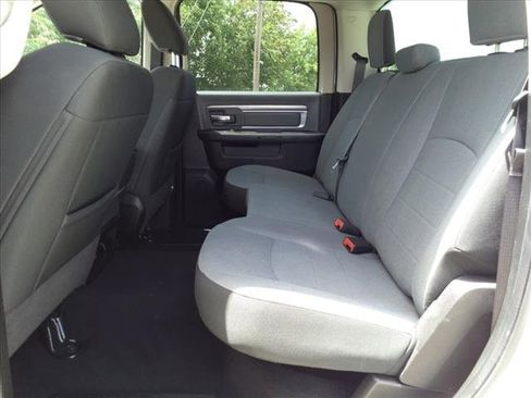 Used 2021 RAM 1500 Classic SLT image 9