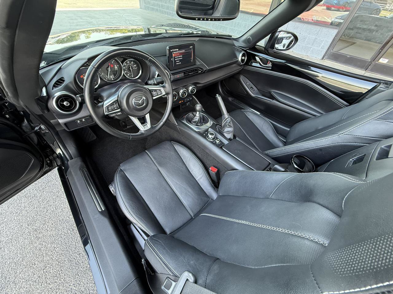 Used 2023 MAZDA MX-5 Miata Grand Touring w/ Weather Package RWD image 13