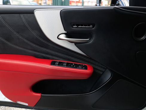 Used 2018 Lexus LS 500 F Sport w/ Accessory Package (Z2) image 54