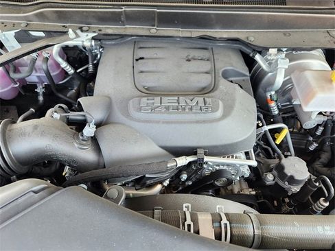 Used 2024 RAM 2500 Tradesman w/ Chrome Appearance Group image 30