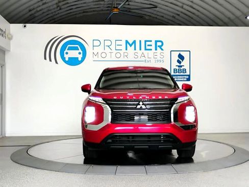 Used 2024 Mitsubishi Outlander ES image 70