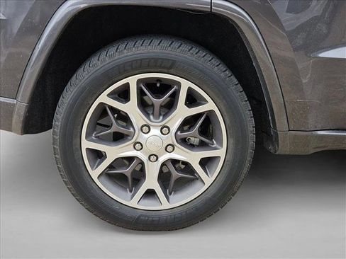 Used 2018 Jeep Grand Cherokee Limited AWD/4WD image 21