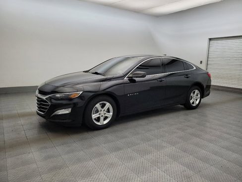 Used 2023 Chevrolet Malibu LS FWD image 2