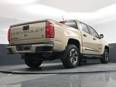 Used 2022 Chevrolet Colorado Z71 w/ Safety Package image 14
