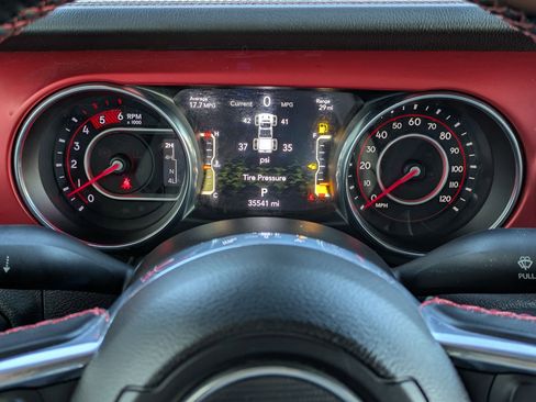 Used 2021 Jeep Gladiator Rubicon image 18