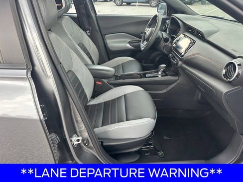 Used 2023 Nissan Kicks SR w/ SR Premium Package FWD image 15