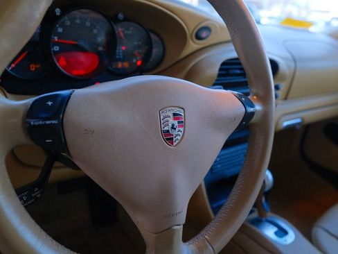 Used 2002 Porsche 911 Carrera RWD image 28