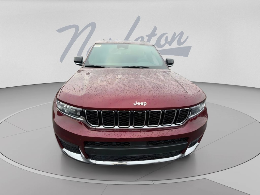 Used 2025 Jeep Grand Cherokee L Limited w/ Luxury Tech Group II RWD image 2