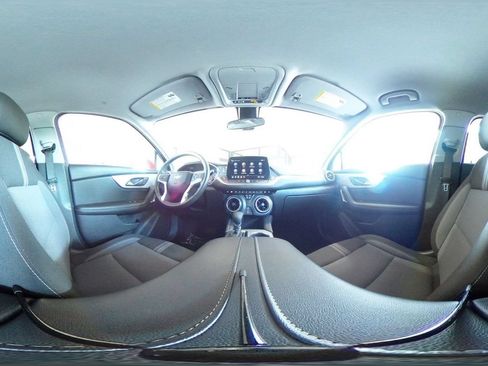 Used 2025 Chevrolet Blazer LT FWD image 44