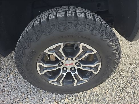 Used 2024 GMC Canyon AT4 w/ AT4 Premium Package image 29