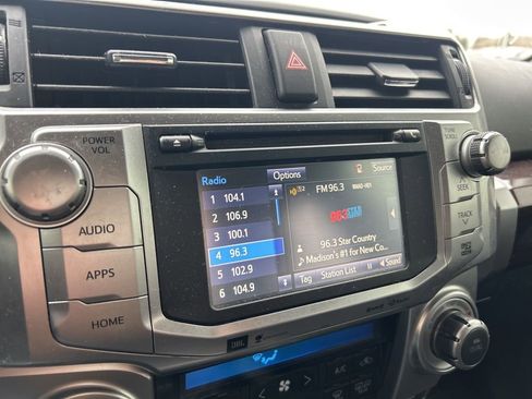 Used 2016 Toyota 4Runner Limited image 17