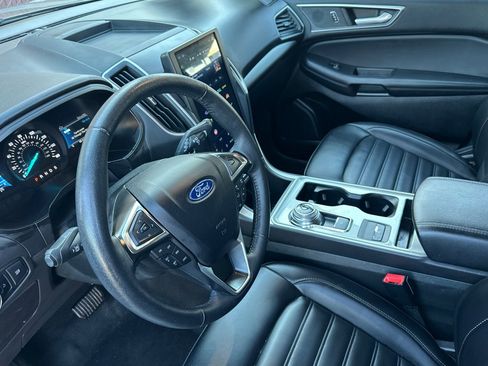 Used 2024 Ford Edge SEL image 10