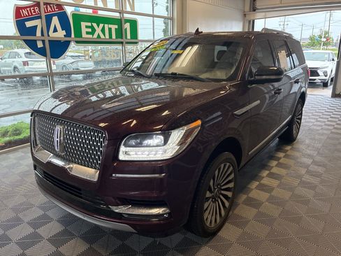 Used 2020 Lincoln Navigator Reserve w/ Luxury Package AWD/4WD image 3